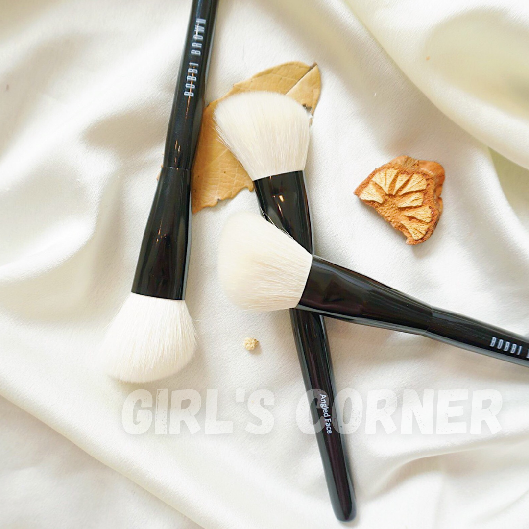 Cọ khối Bobbi Brown Angled Face