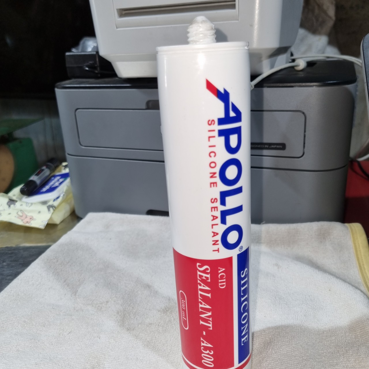 Keo silicone APOLLO A300 ( Trắng sữa ) 300 ml ( hàng y hình )