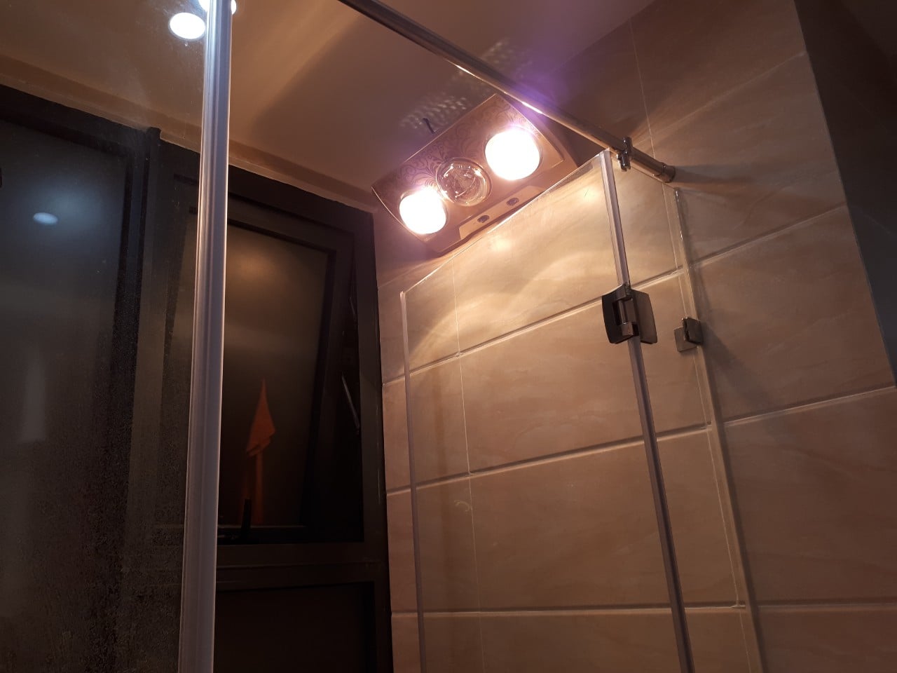Đèn sưởi nhà tắm Kottmannn 2 bóng 3 bóng