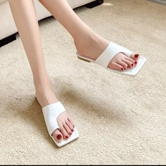 (sẵn)dép lê nữ- dép xỏ ngón kết hợp quai ngang bản to- đế đen