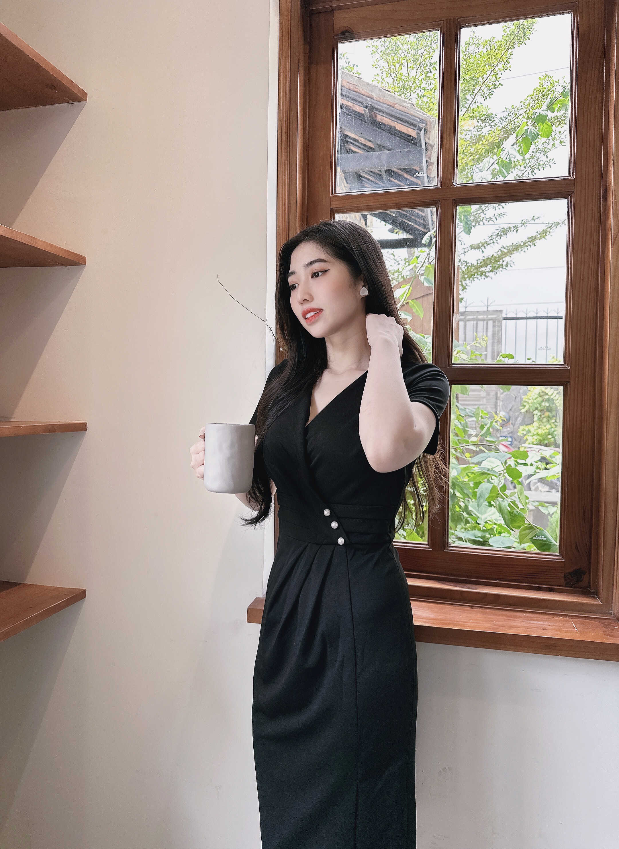 đầm nữ xếp ly thiết kế sang trọng