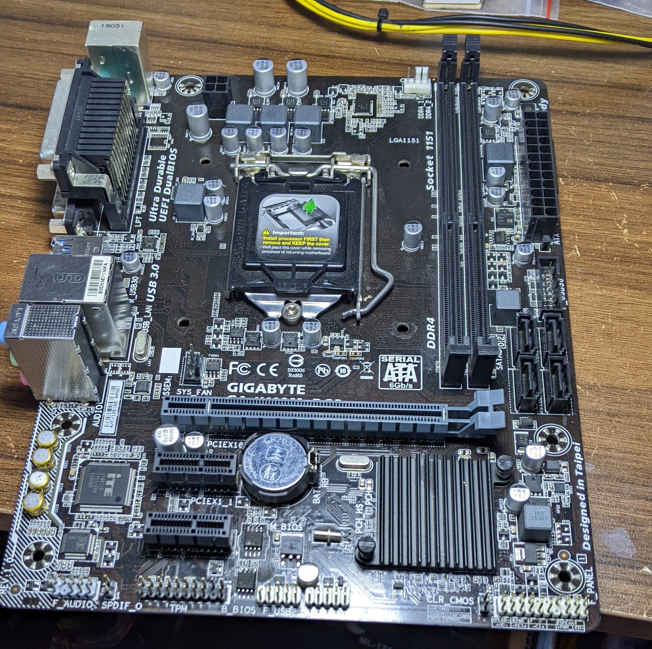 Main Gigabyte H110M-DS2
