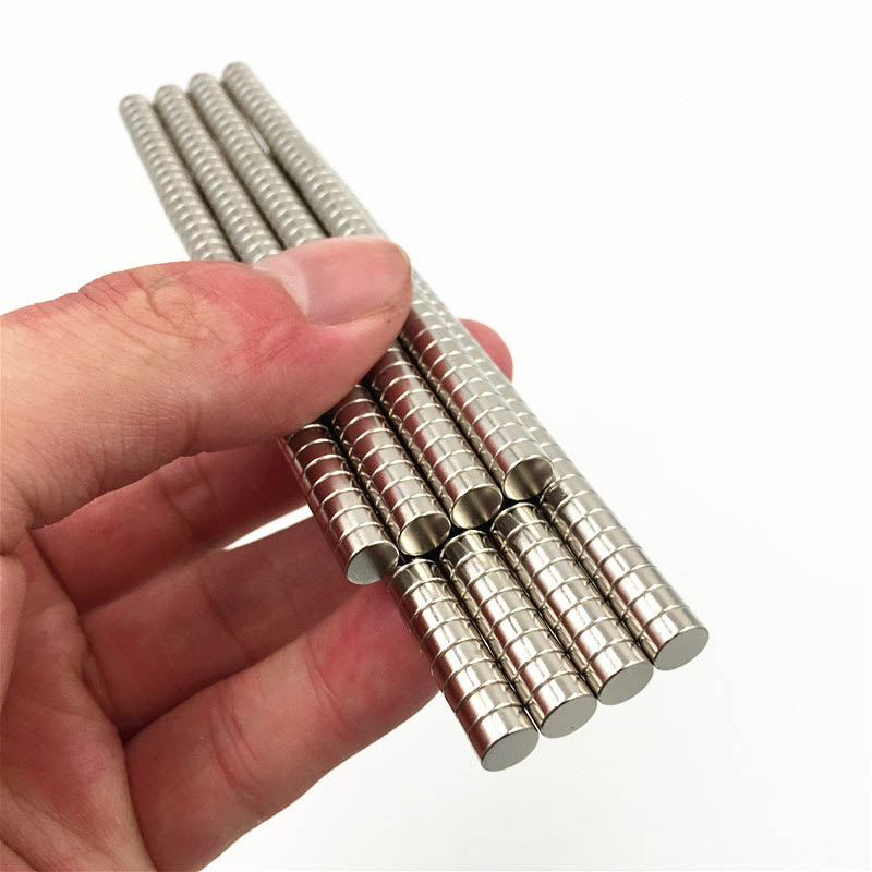 Nam châm đất hiếm 6x3mm mạ Niken từ tính N35