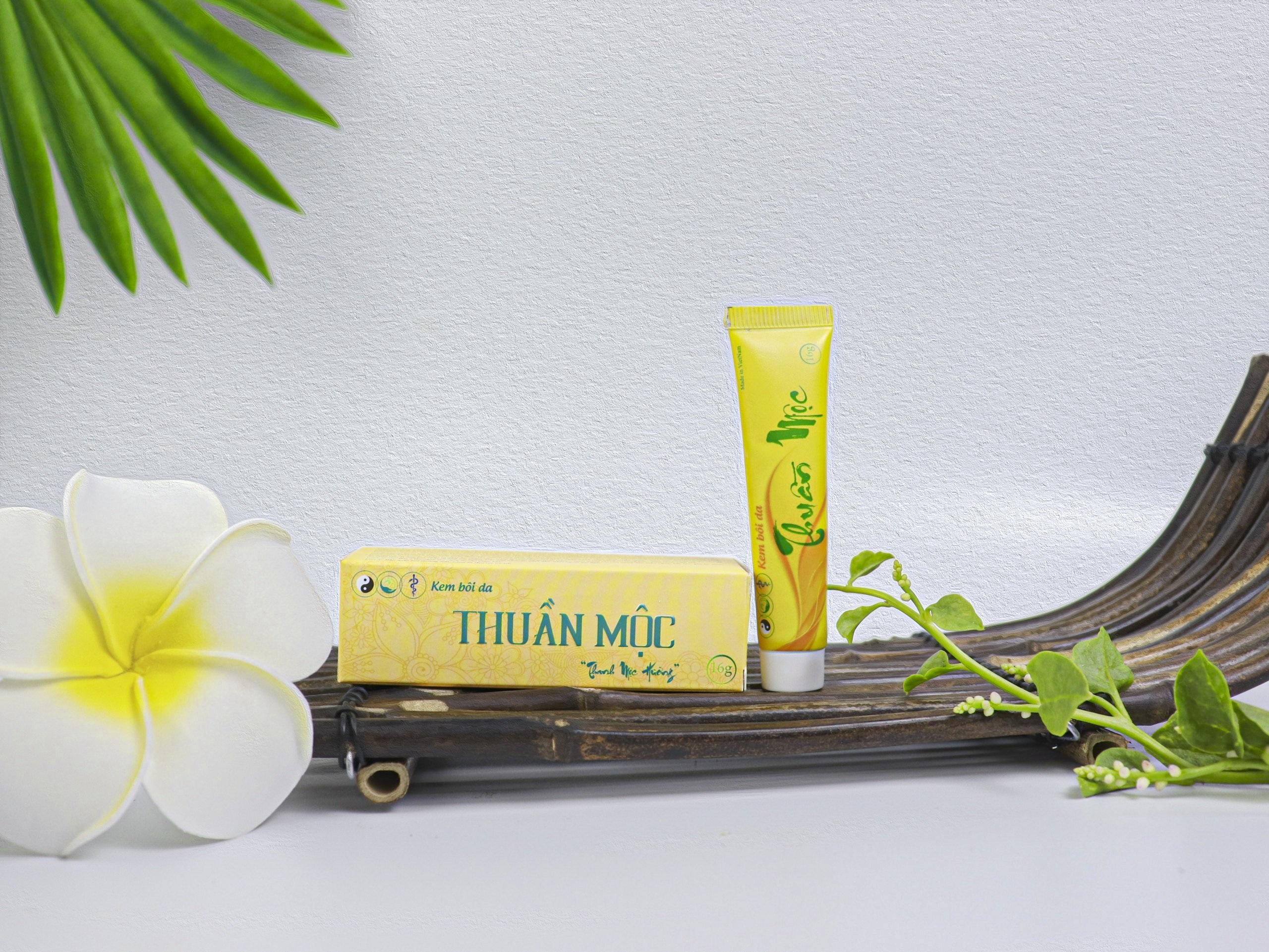 thuần mộc. < kem bôi da >
