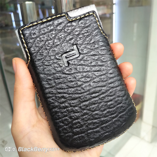 [HCM]Bao Da BlackBerry Porsche Design 9981 Handmade Da Bò Thật