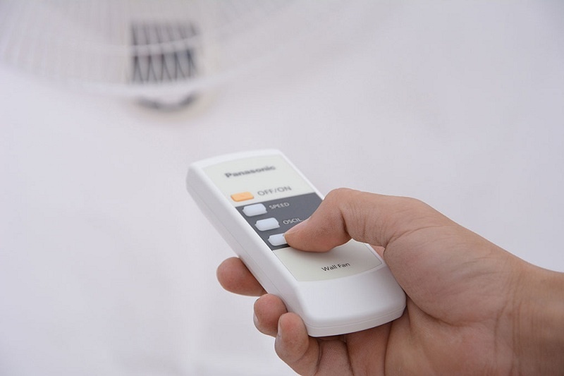 Quạt treo Panasonic F409MG