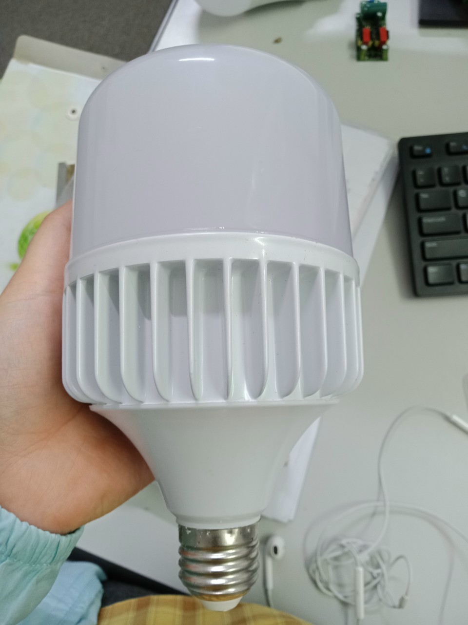 bulb led vỏ nh&ocirc;m đủ loại c&ocirc;ng suất