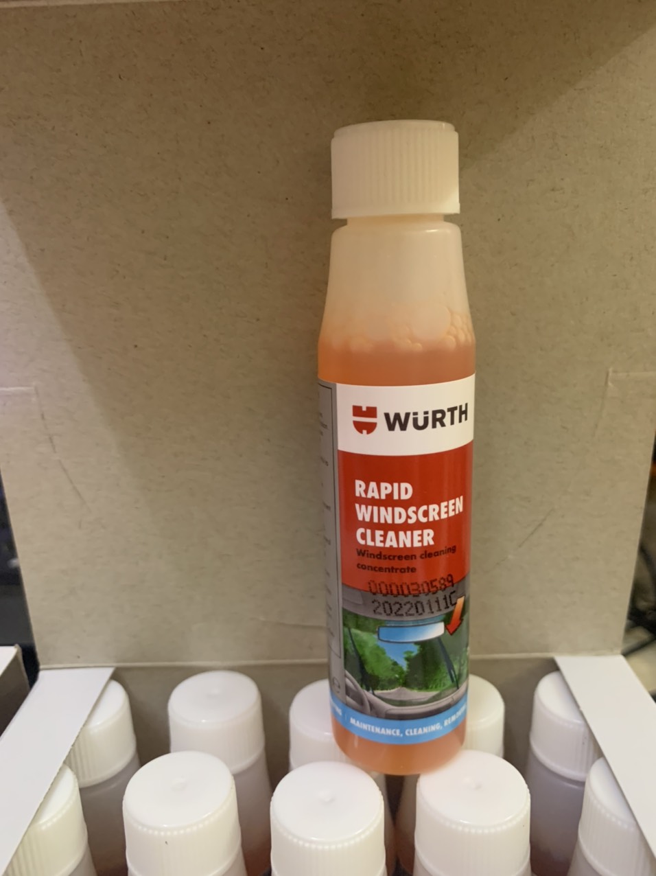 Combo 3 chai Nước rữa kính nhí 32ml Wurth ( làm sạch bóng chống ố mờ )