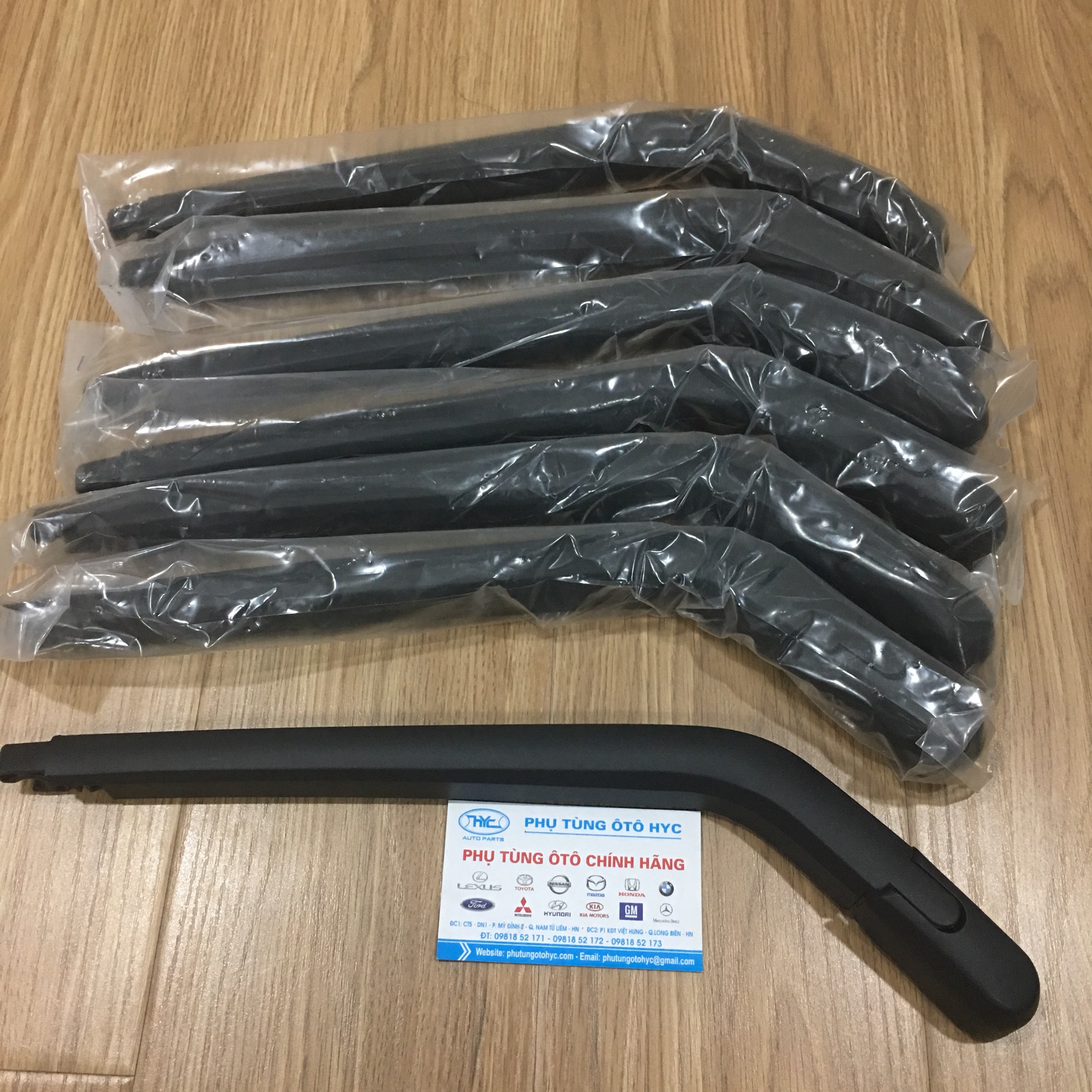 CẦN GẠT MƯA SAU TOYOTA WIGO 2019