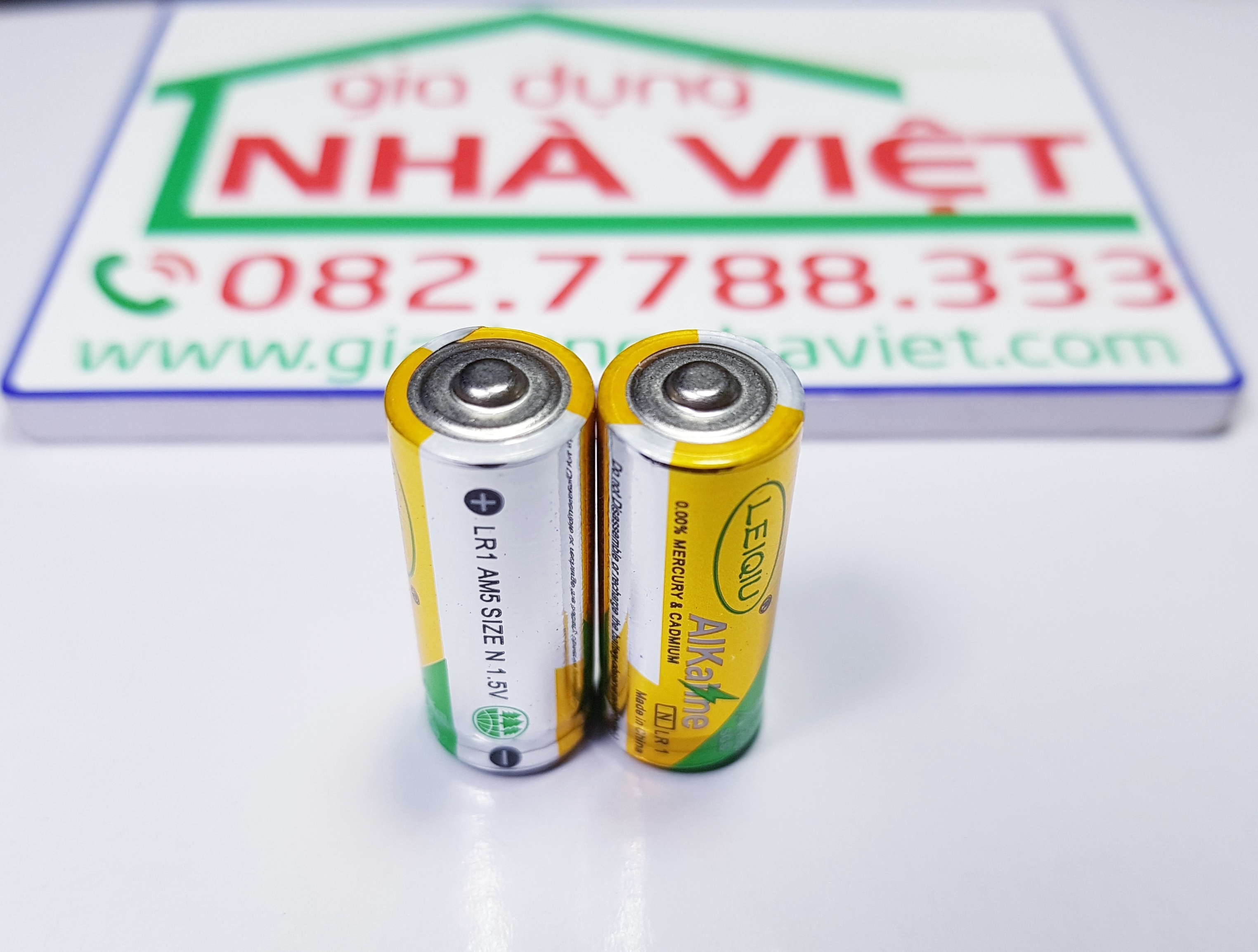 02 viên pin size N LR1 1.5V