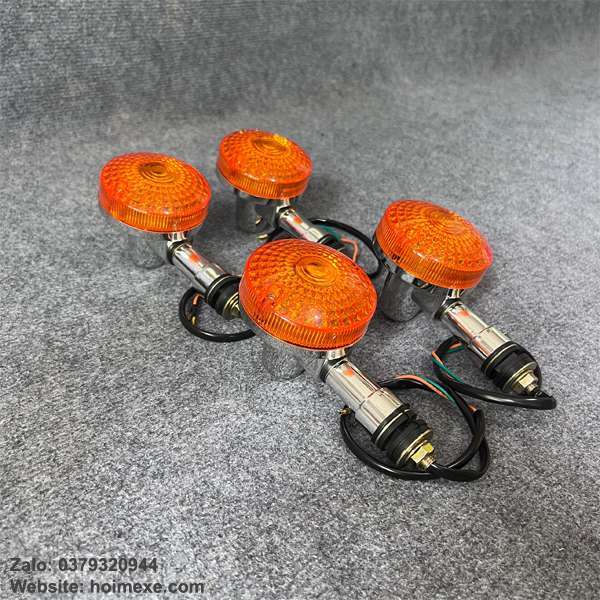 4 Đèn Xi Nhan Suzuki GN125