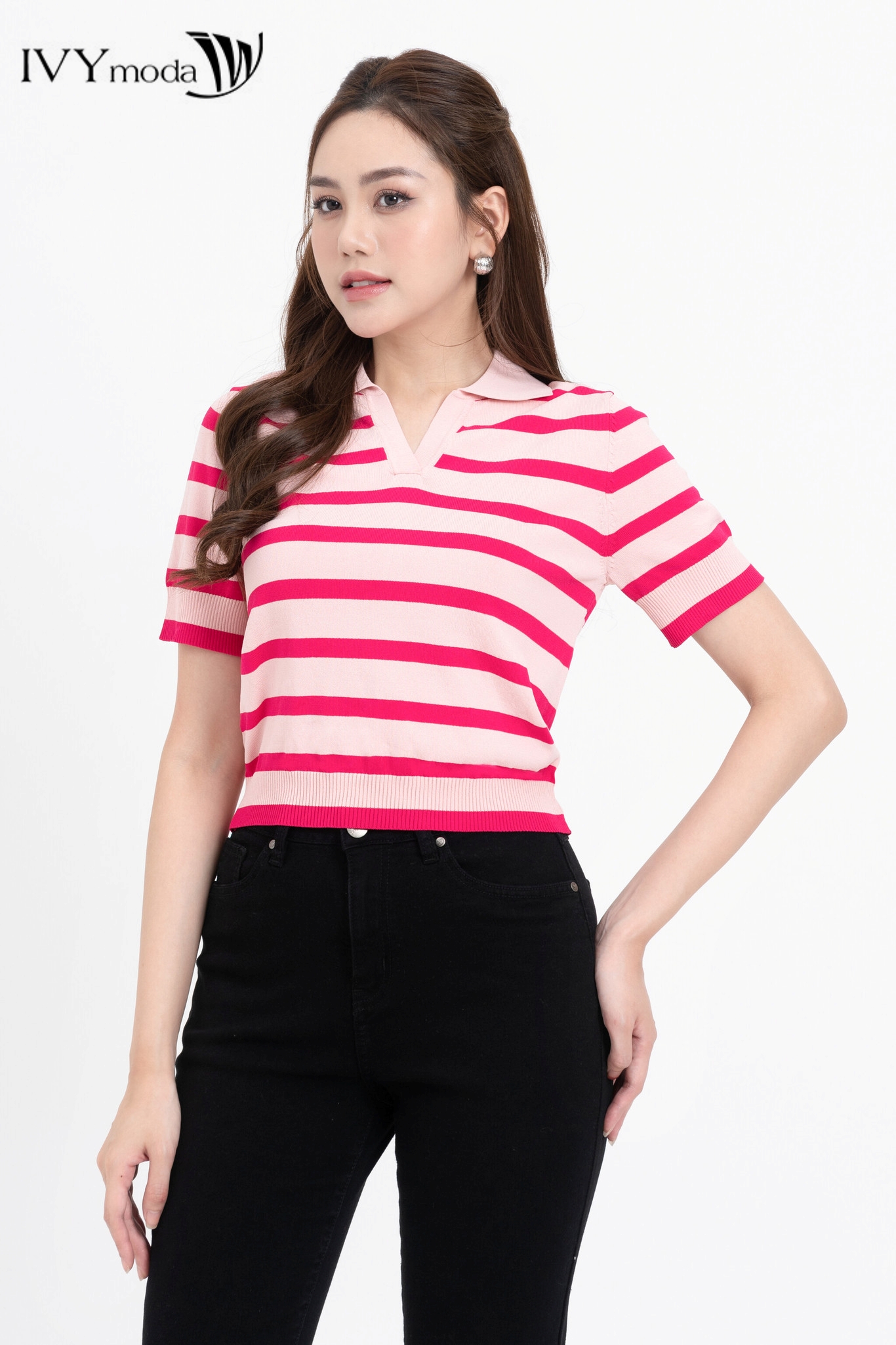 Áo len mỏng họa tiết kẻ ngang IVY Moda MS 57M7847
