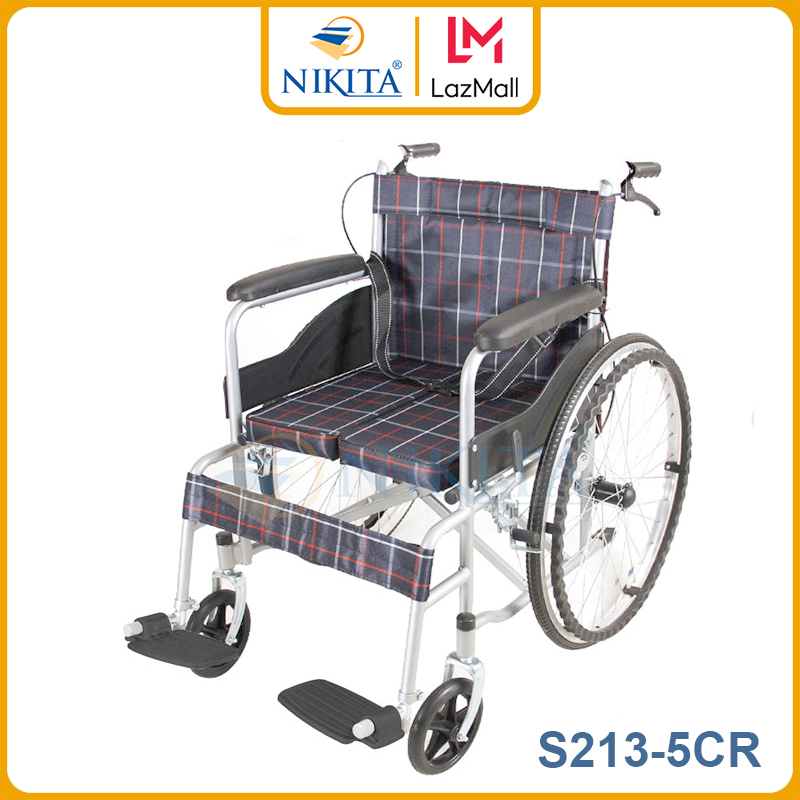 Xe lăn tay cơ bản có đệm cho người cao tuổi, người bệnh, người đi lại khó khăn - NIKITA S213-5CR nhập khẩu