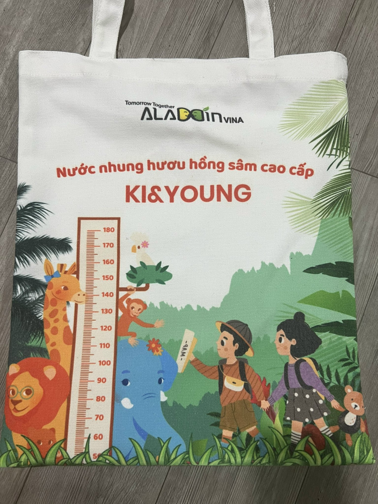 [QUÀ TẶNG KHÔNG BÁN ] Tặng túi Canvas/ bình nước cho bé