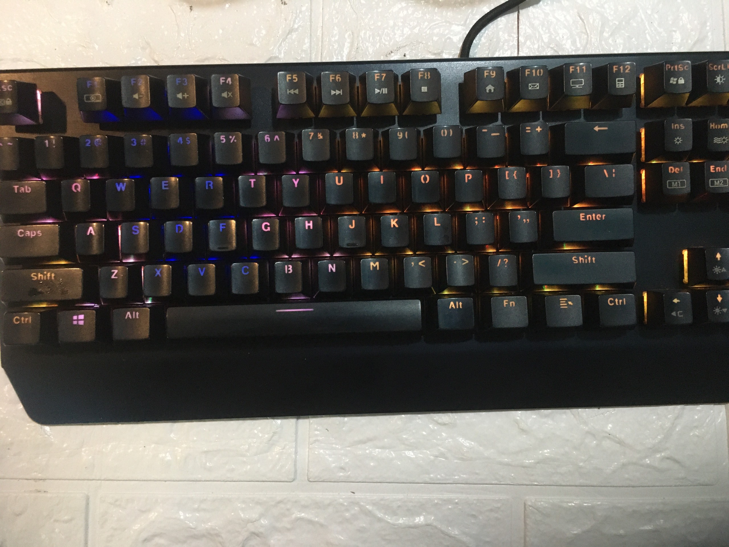 Bàn Phím Cơ I-Rocks K60M RGB Switch Cherry Red / Blue ( 2nd 95%)