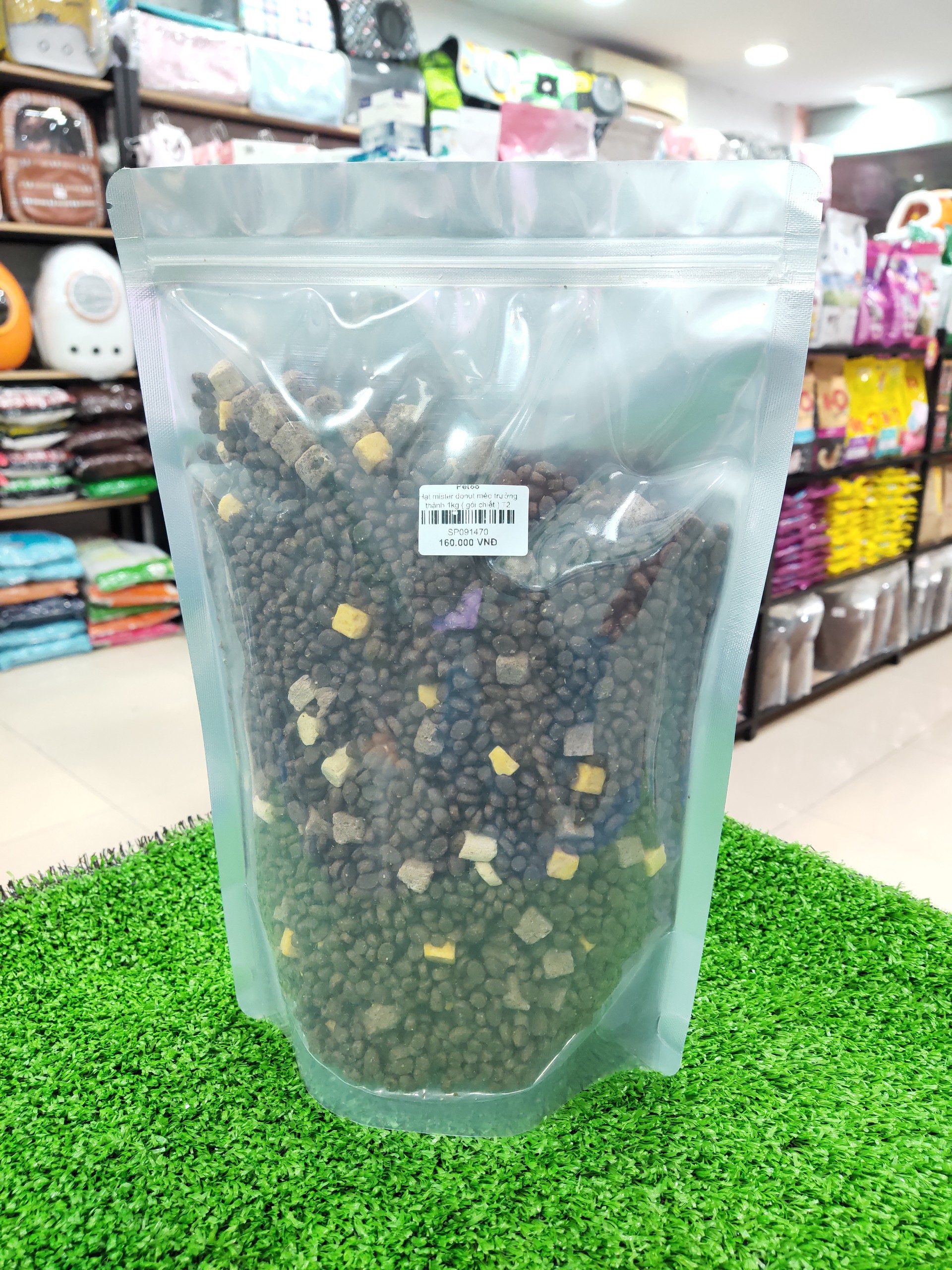 Thức ăn cao cấp dành riêng cho mèo Mister Donut