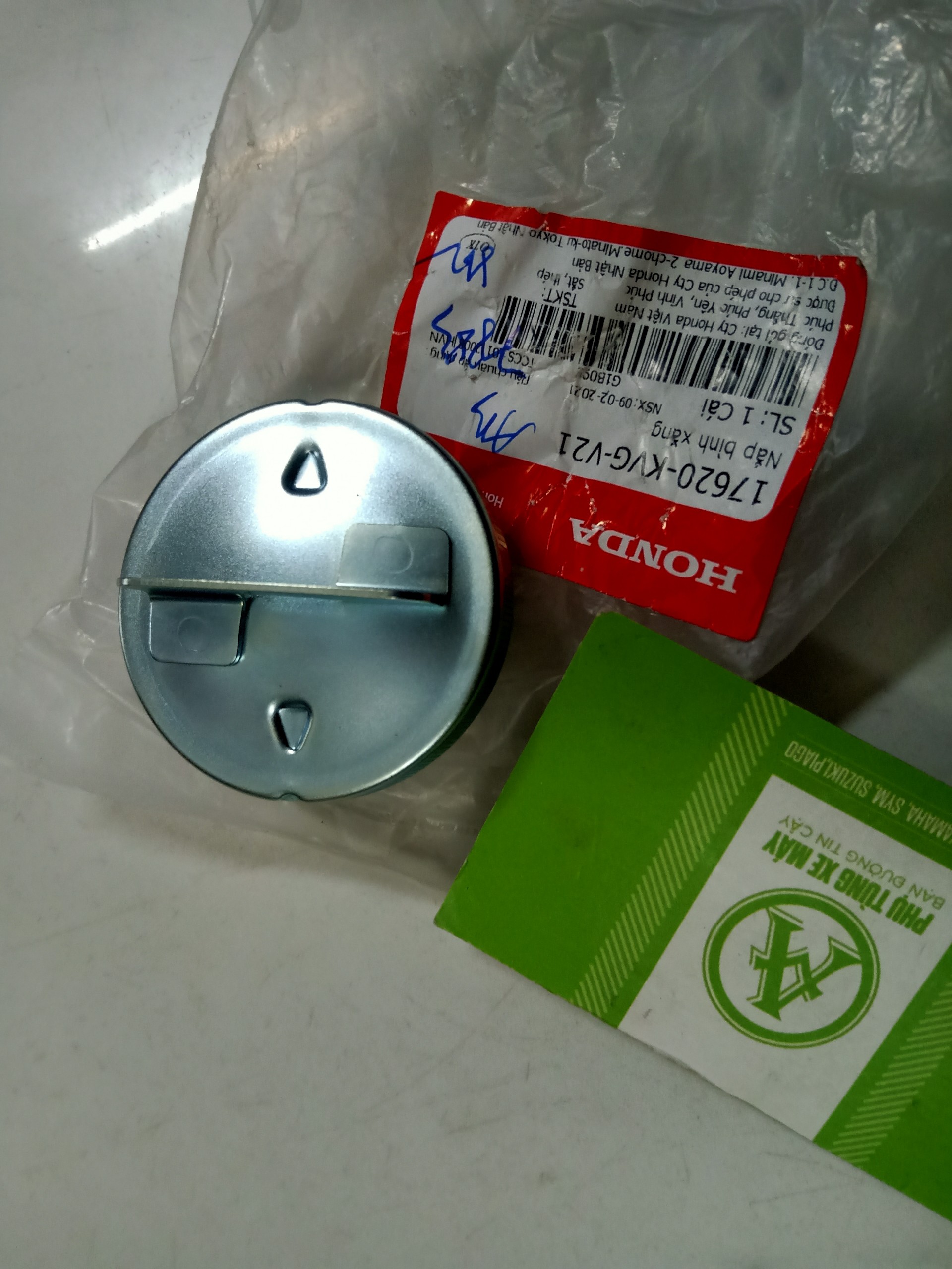 NẮP BÌNH XĂNG AIR BLADE/LEAD ZIN HÃNG
