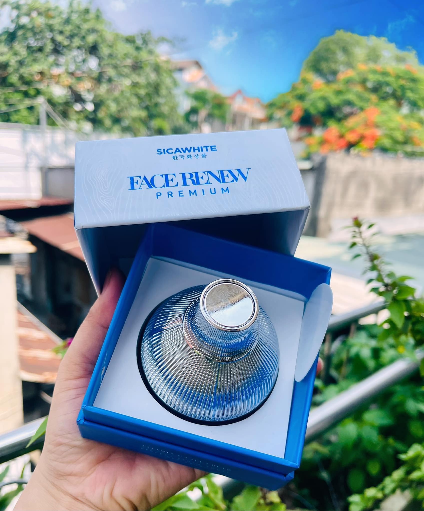 KEM FACE LUXURY CAO CẤP