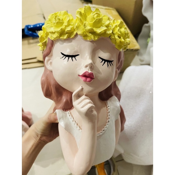 Bình hoa cô gái decor + TẶNG kèm thú mini tiểu cảnh