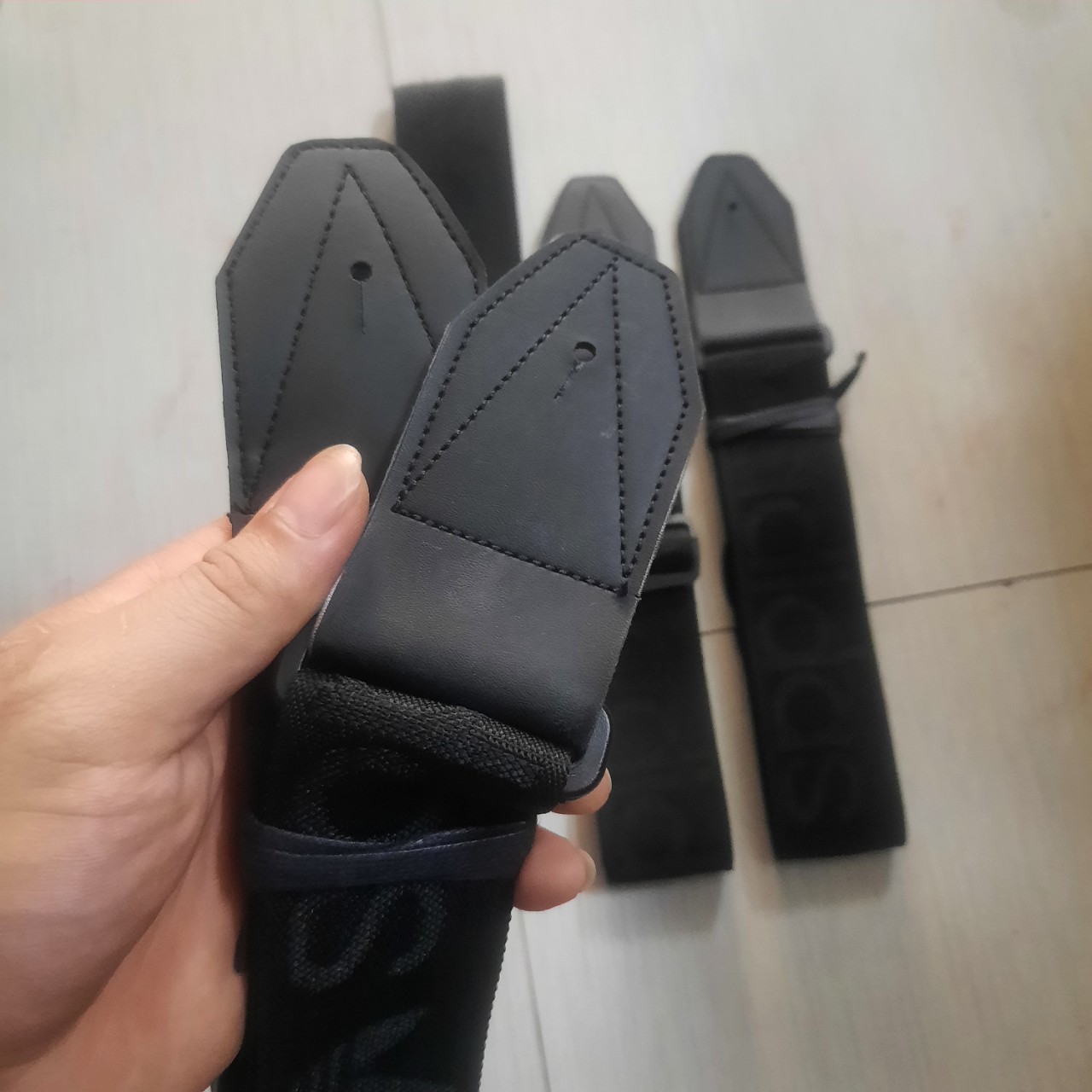 Dây đeo đàn guitar