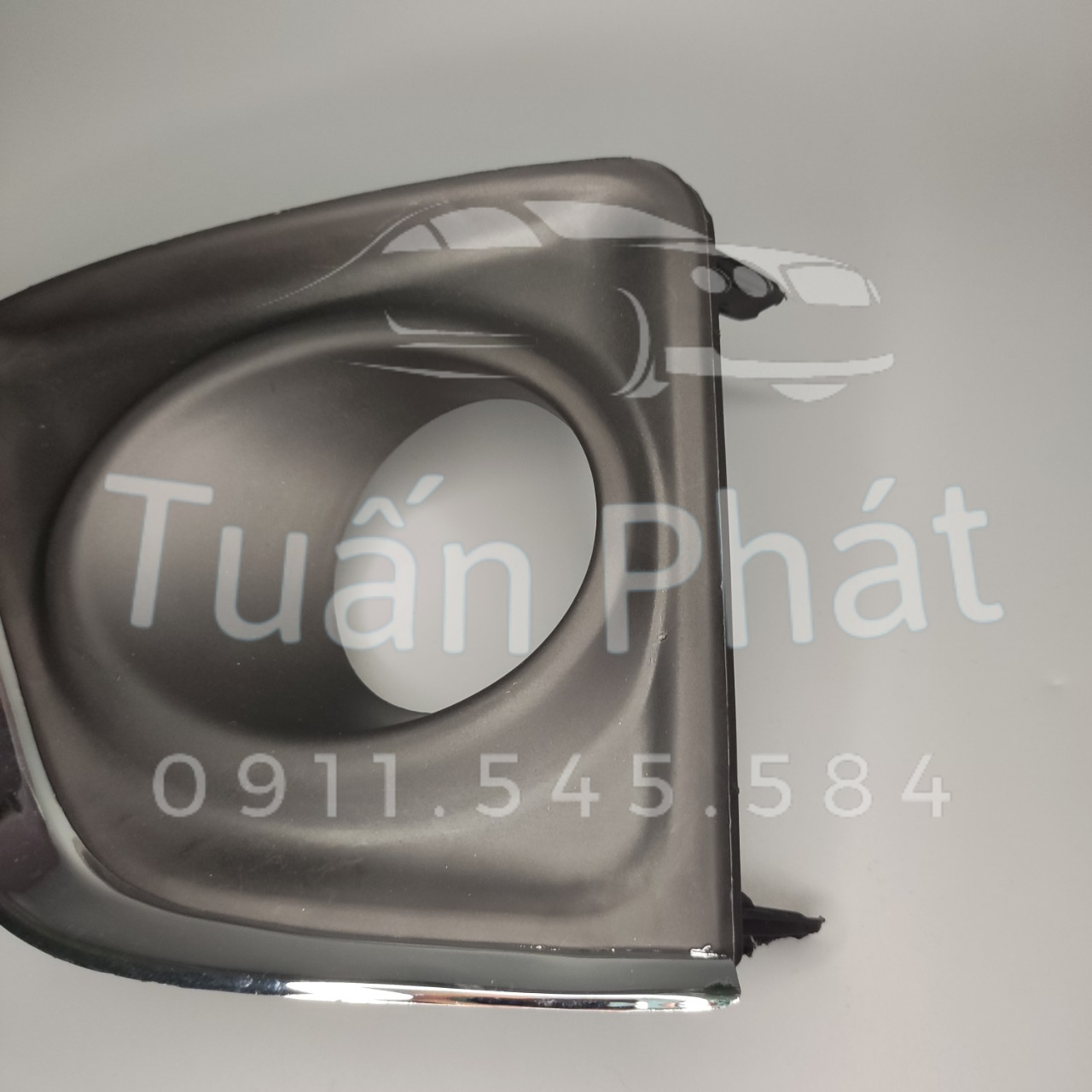 Ốp Đèn Gầm Xe Toyota Altis 2014-2017
