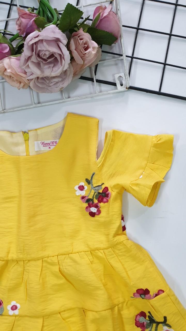 Đầm trễ vai cho bé gái