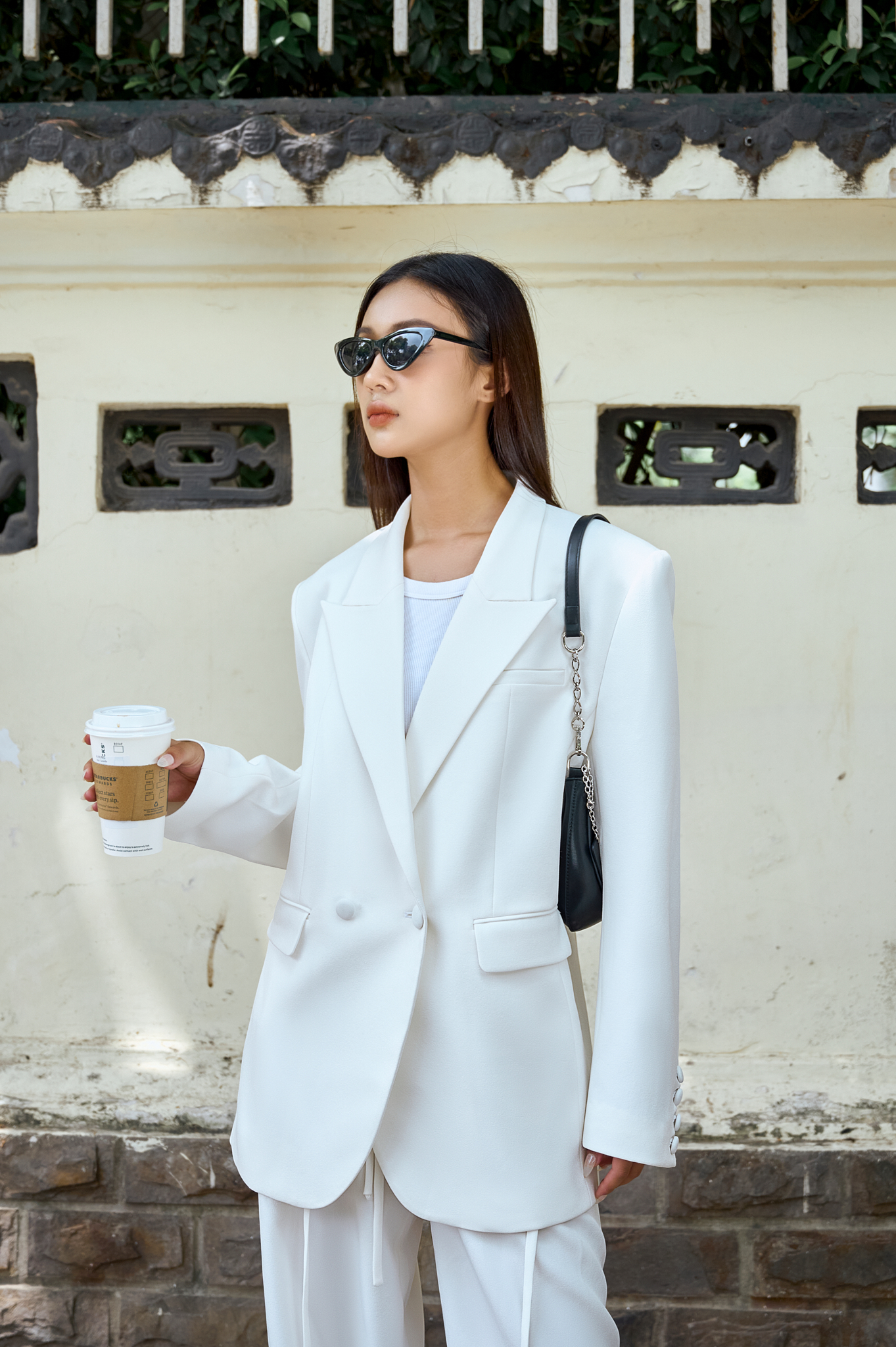 Áo blazer oversize cá tính - ESTHER STUDIOS Mega Blazer - White