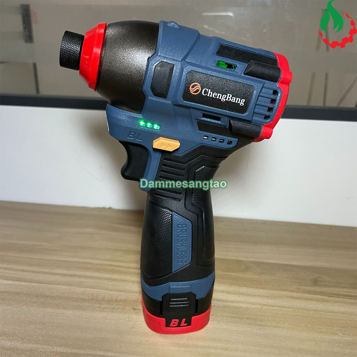 Máy bắn vít pin 14V không chổi than