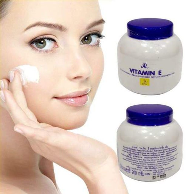 [GIẢM 5% ĐƠN 129K]Kem Dưỡng Ẩm Vitamin E Thái Lan 200g