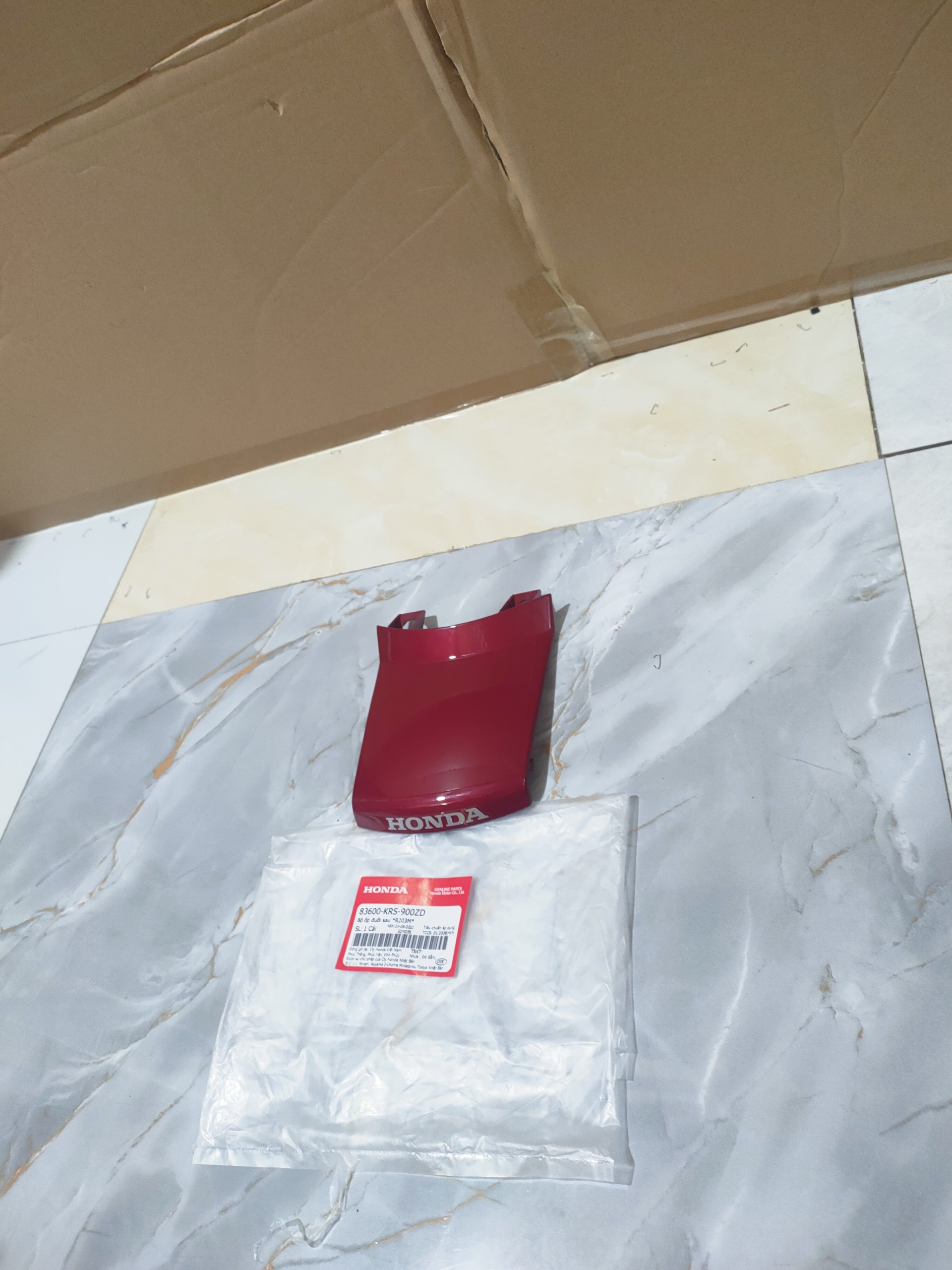 Ốp đuôi sau wave α cũ năm 2002 màu đỏ sẫm