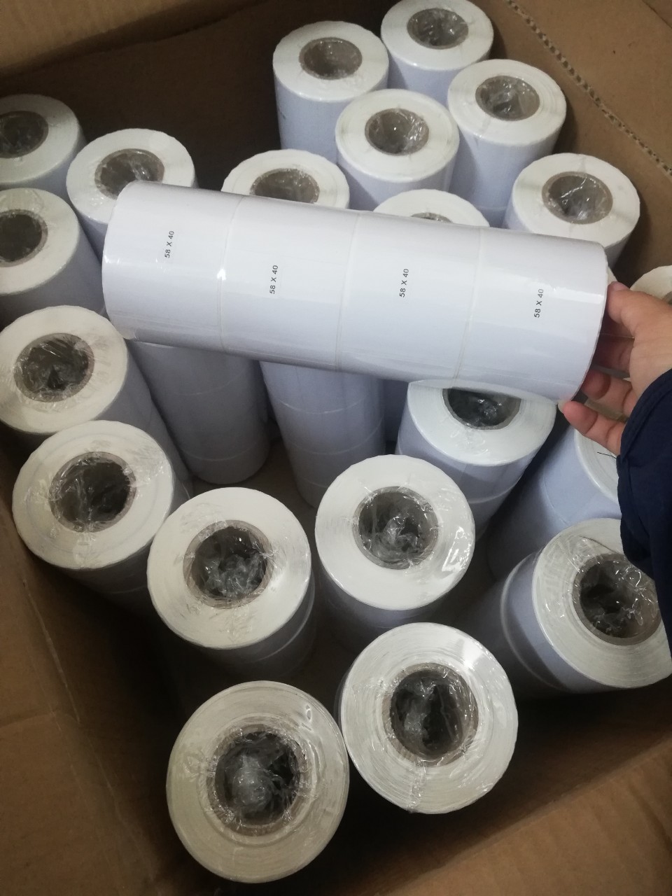 cuộn tem cân điện tử 58x40 mm 30m