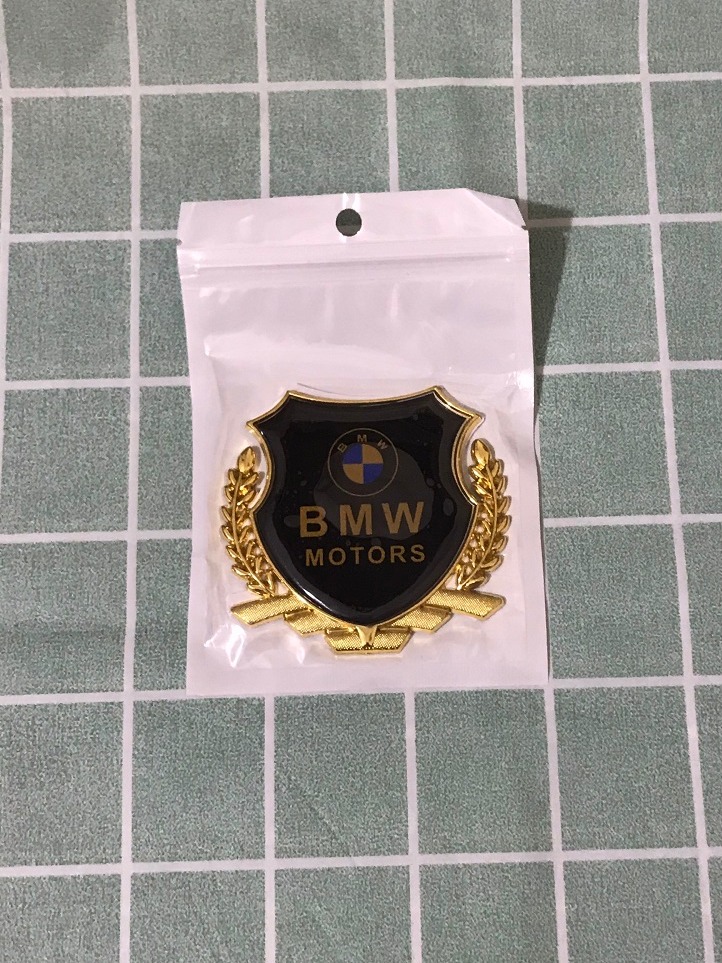 Tem Logo Bông Lúa Màu Vàng Hãng Xe BMW