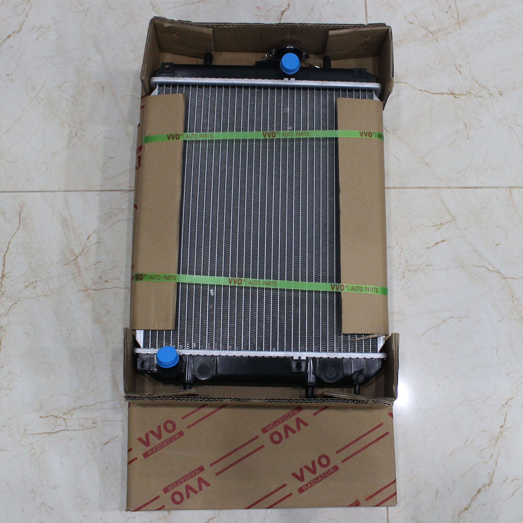 Két nước Daihatsu Charade, 2003, số tự động