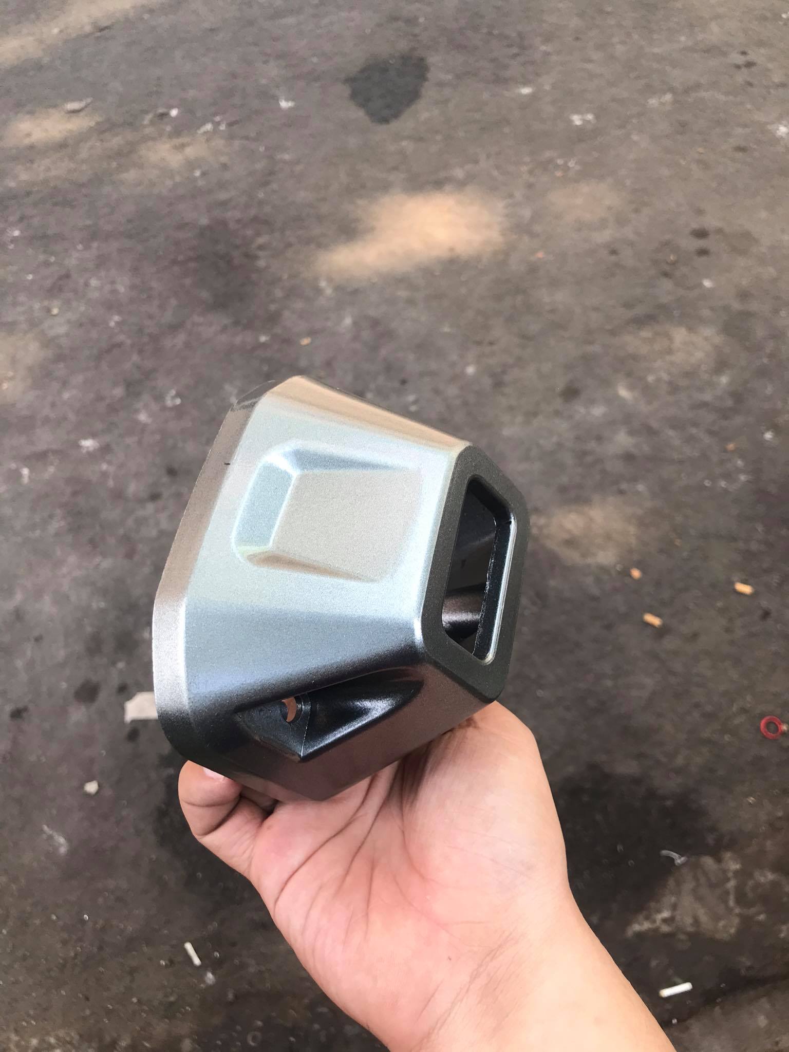 Đít bô zin vario 2018 bạc