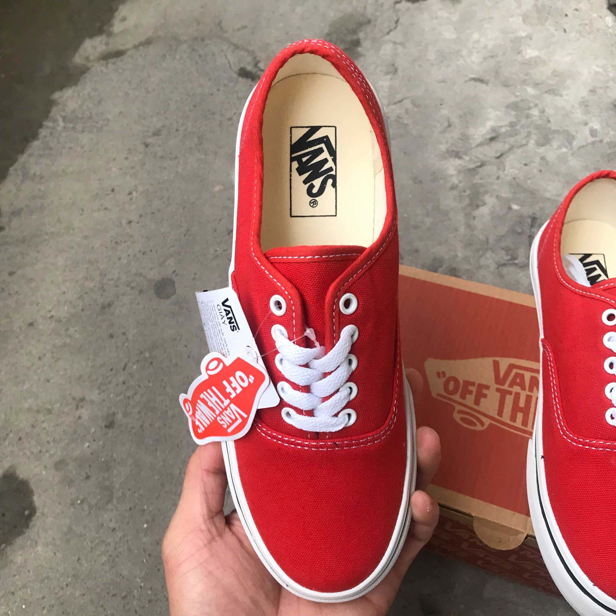 GIÀY VANS CLASSIC ĐỎ (Full box + Bill)
