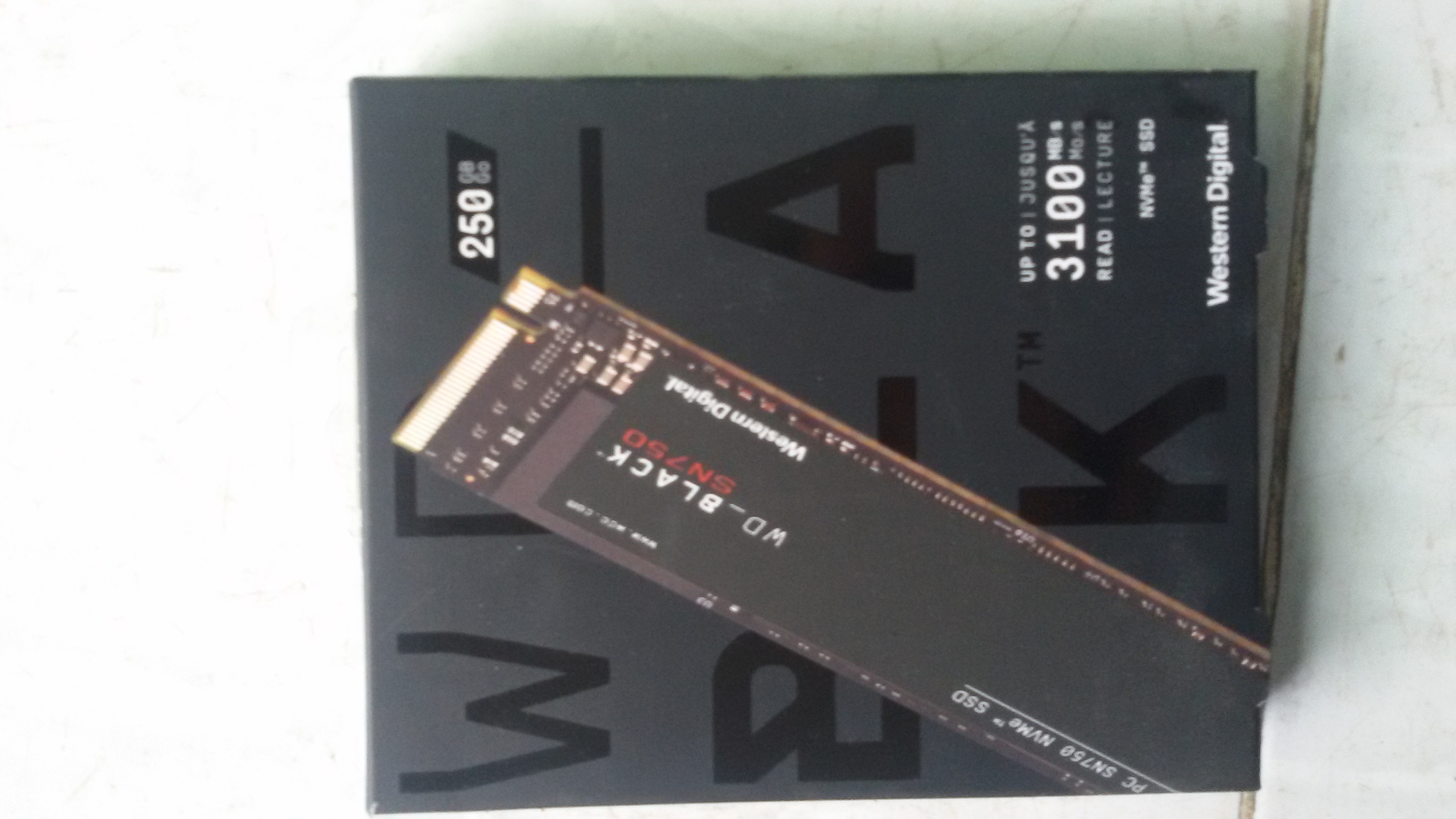 Ổ cứng SSD optain Western Digital