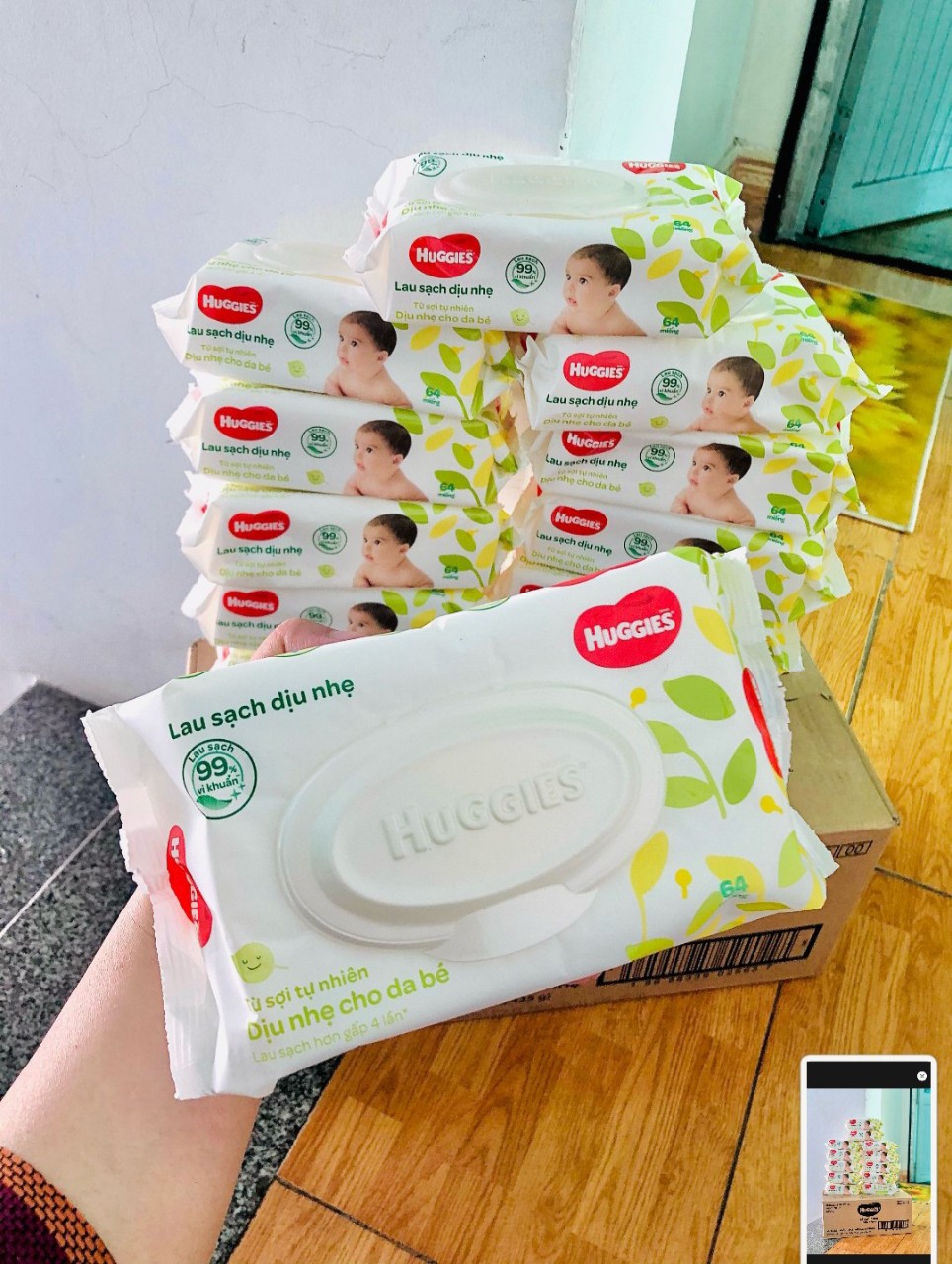 Khăn giấy ướt cho trẻ sơ sinh Huggies 64 tờ