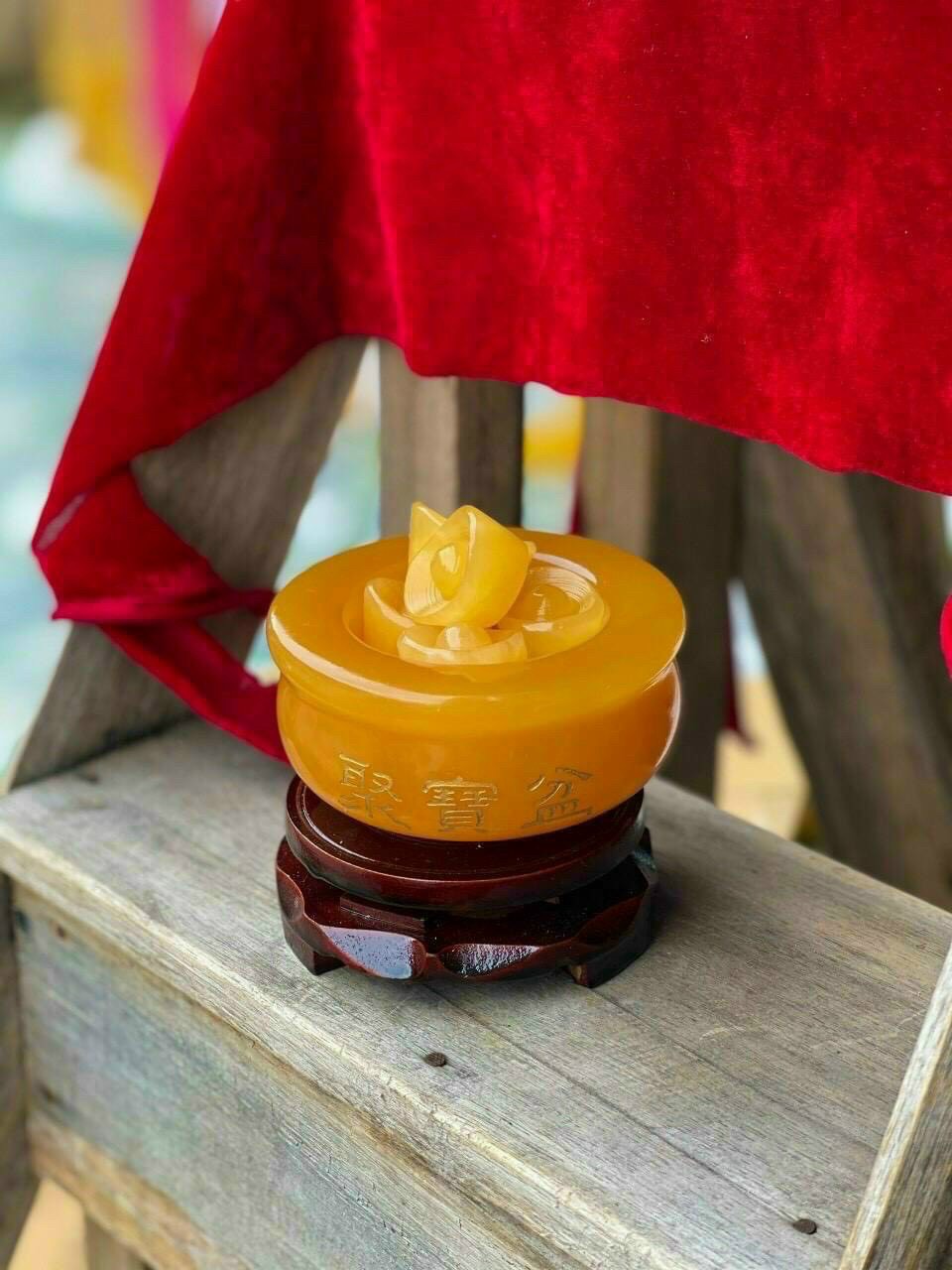 Bát Vàng Tụ Bảo Đá Ngọc Hoàng Long