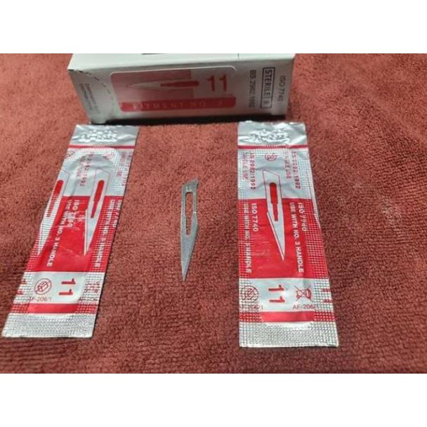 Lưỡi dao mổ số 11 DAO 11 (hộp 100 cái)