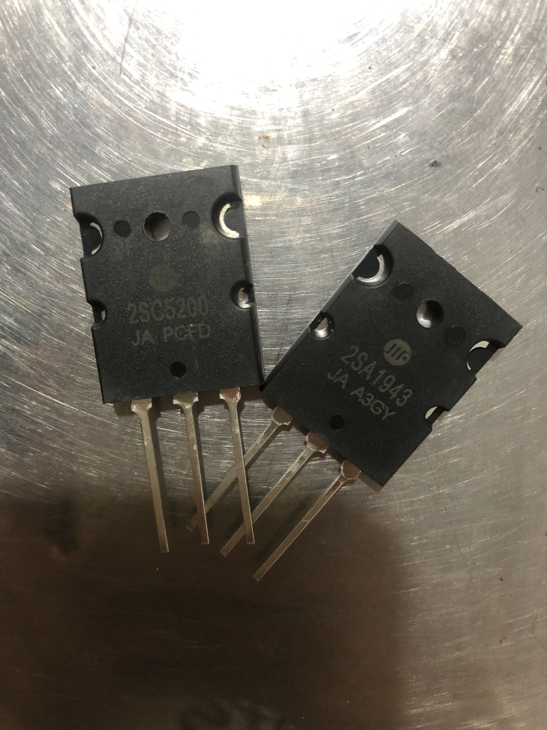 Sò công suất transistor 2sc5200 c5200 5200 to-3pl npn 15a 230v