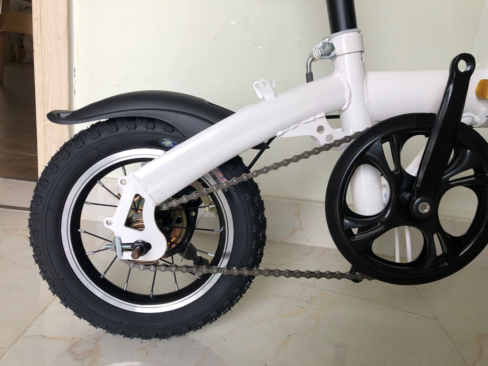 Xe đạp gấp bánh 12inch nặng 8kg