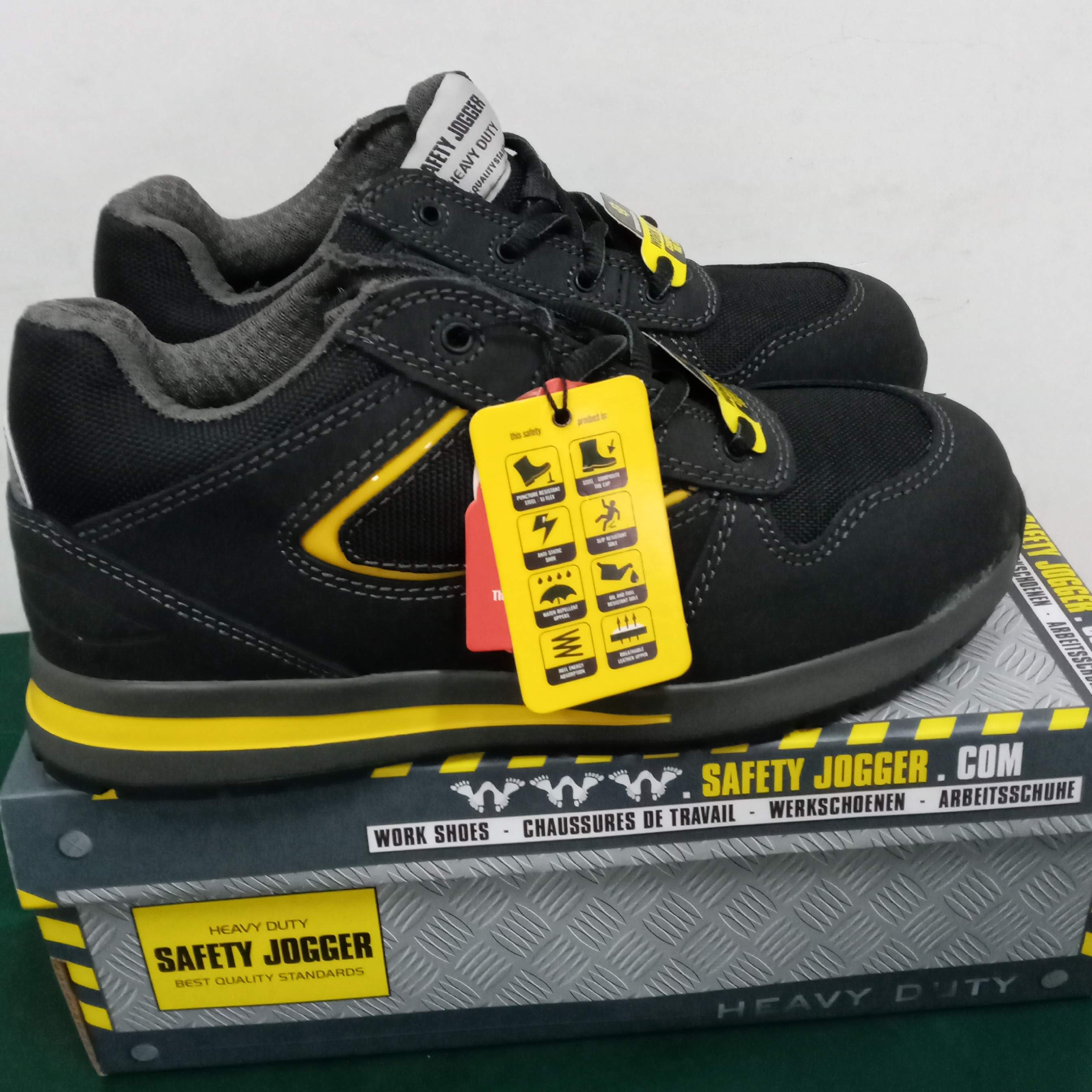 Giày bảo hộ lao động SAFETY JOGGER