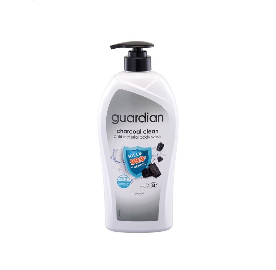 Sữa tắm Guardian làm sạch da và kháng khuẩn than hoạt tính 1000Ml | Charcoal Clean Antibacterial Body Wash.