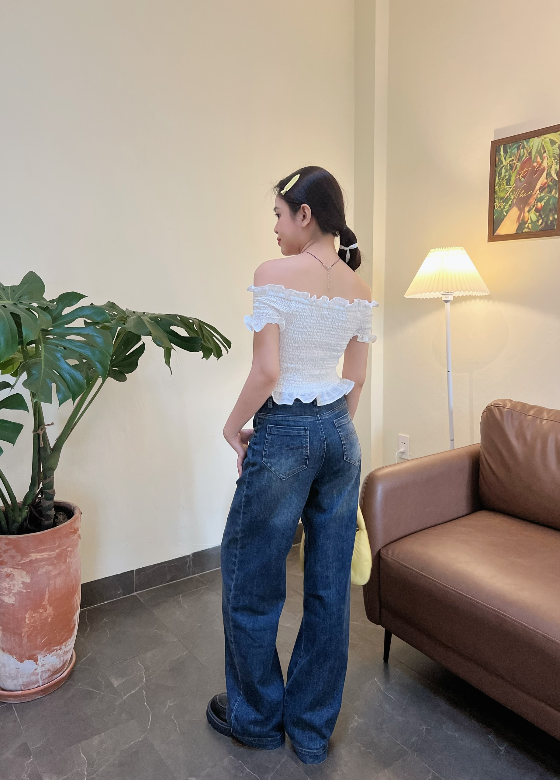 Quần dài jeans ống rộng Juno Miều Est.2013