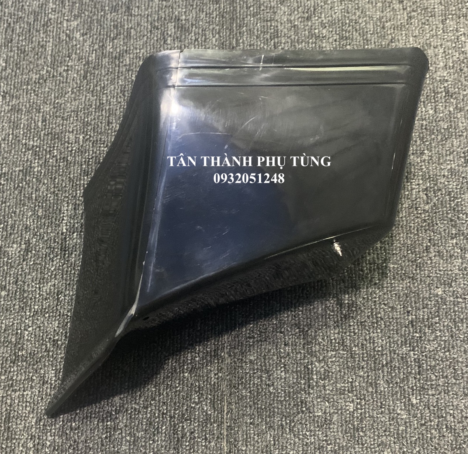 Hộc nhựa Winner X đựng đồ tiện dụng