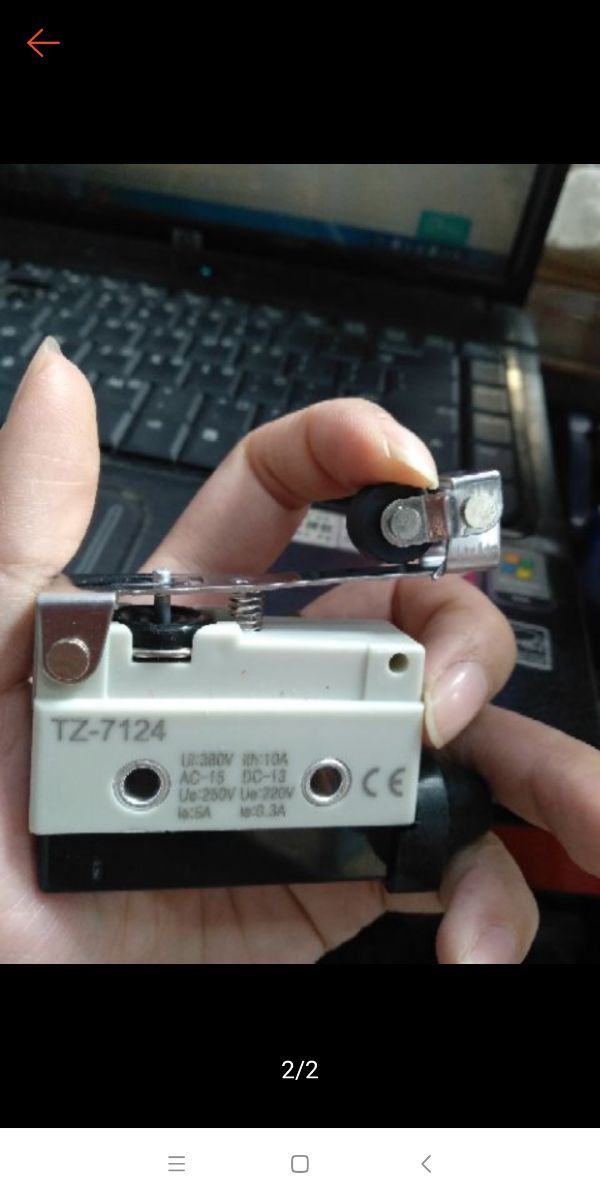 Công tắc hành trình có bánh xe 7124