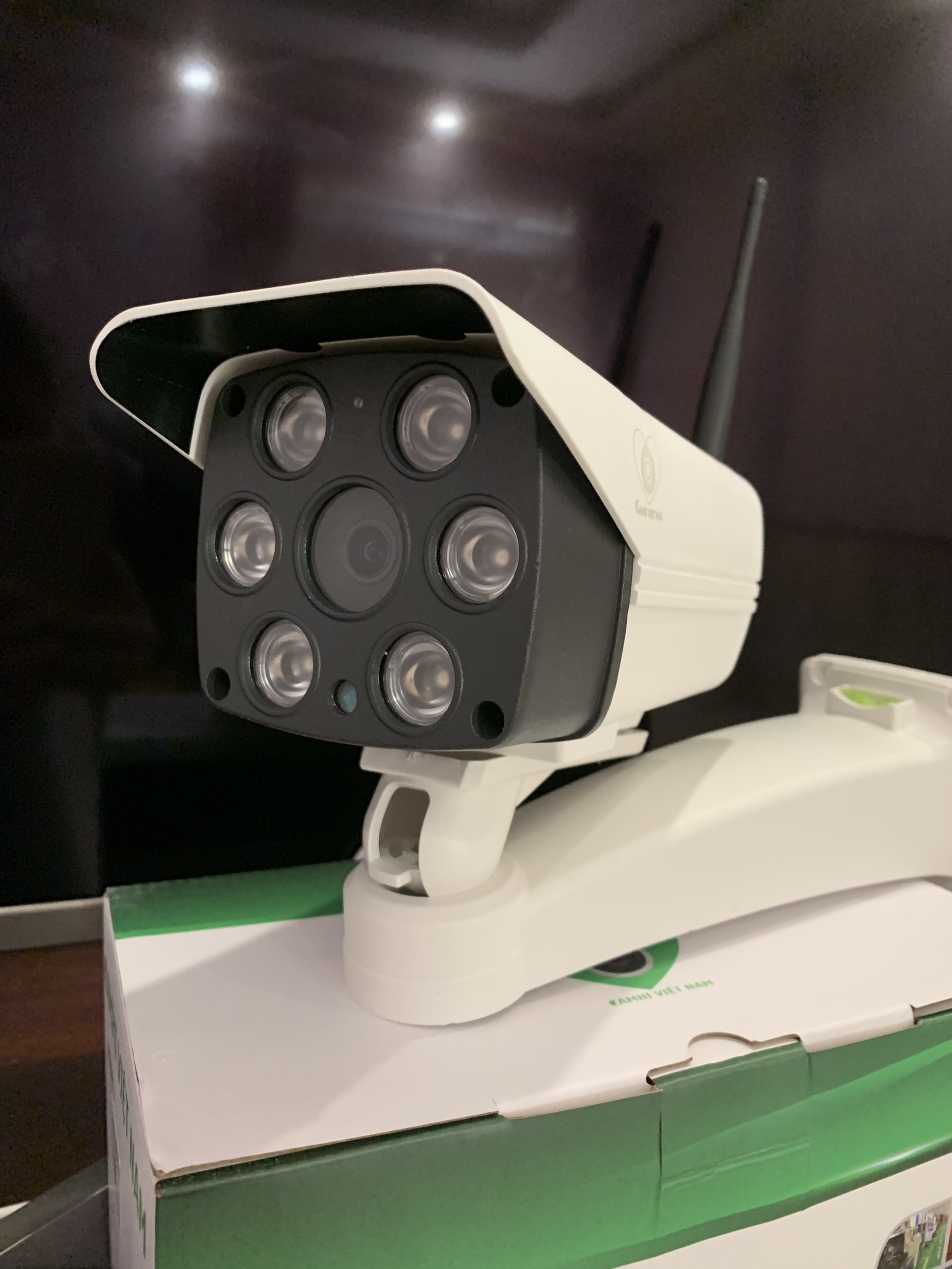 Camera Camhi BB02 Pro - Quay đêm có màu
