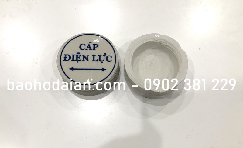 Mốc sứ cảnh báo cáp ngầm điện lực