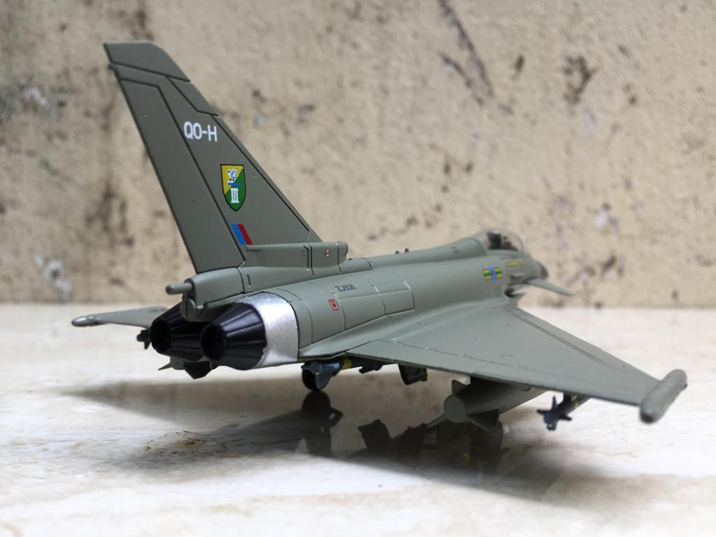 [HCM]Mô hình Máy bay Eurofighter Typhoon  1:100