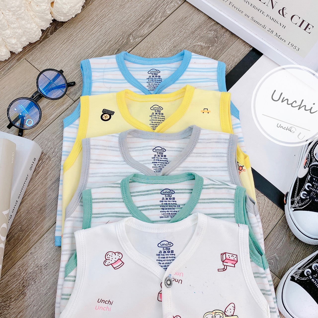 [HÀNG MỚI ĐẸP] Áo gile nỉ hai lớp chính hãng Unchi cho bé sơ sinh từ 3-8kg - AGL - NTK0240 (Giao màu ngẫu nhiên ) / áo ghile cho bé / ao gile cho be / áo gile bé trai / áo gile cho bé trai / áo ghi lê cho bé trai / áo gile cho bé sơ sinh